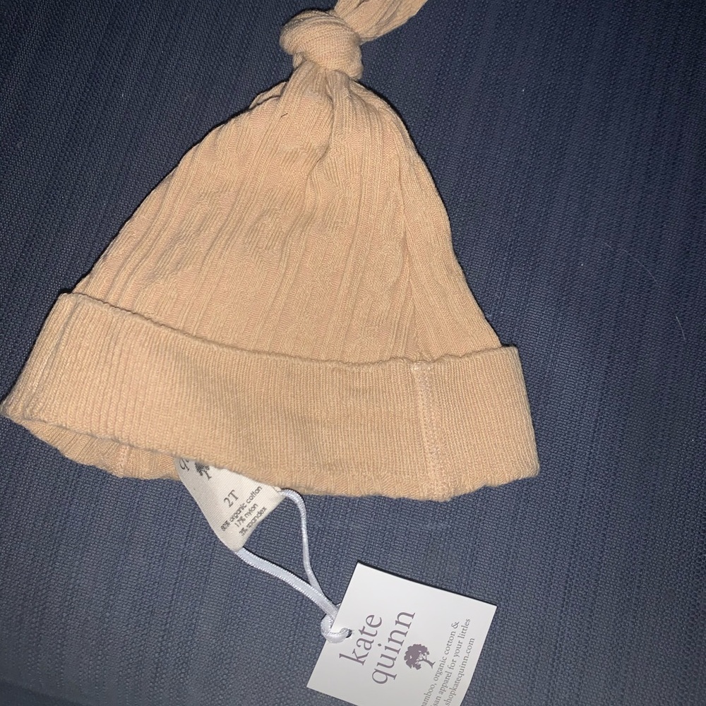 Kate Quinn knotted hat